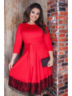 Жіноча сукня з мереживом